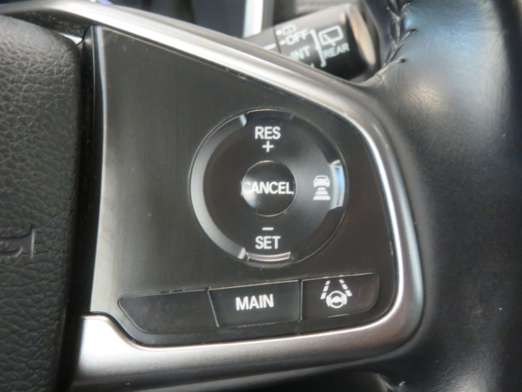 Photo 33 of this HONDA CR-V