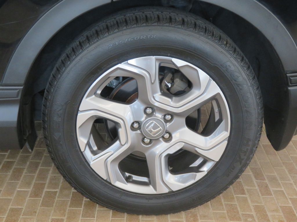Photo 8 of this HONDA CR-V