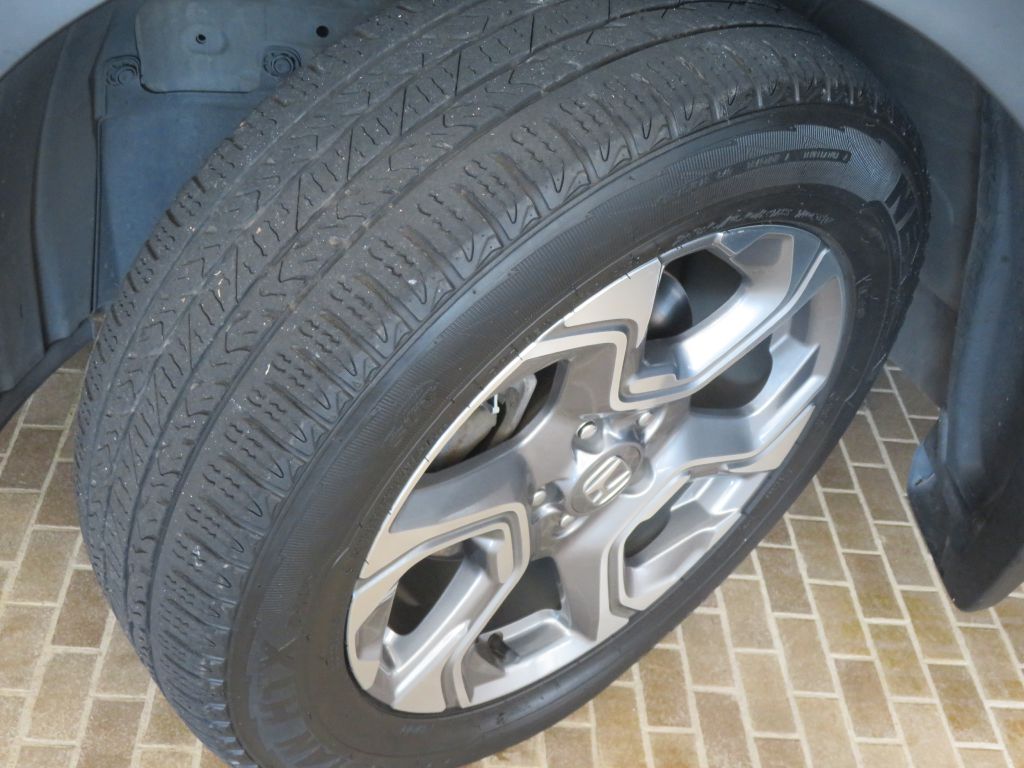 Photo 11 of this HONDA CR-V