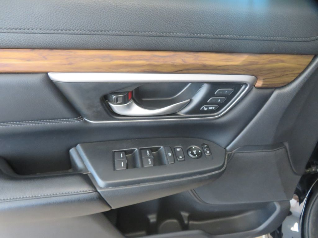 Photo 14 of this HONDA CR-V