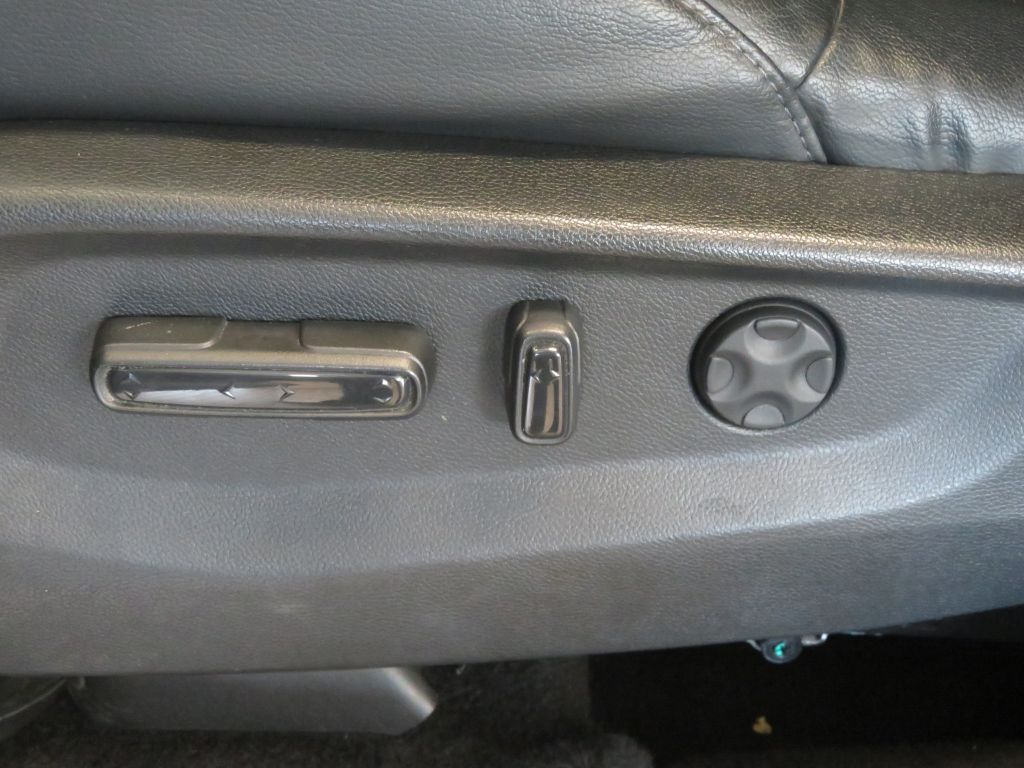 Photo 16 of this HONDA CR-V