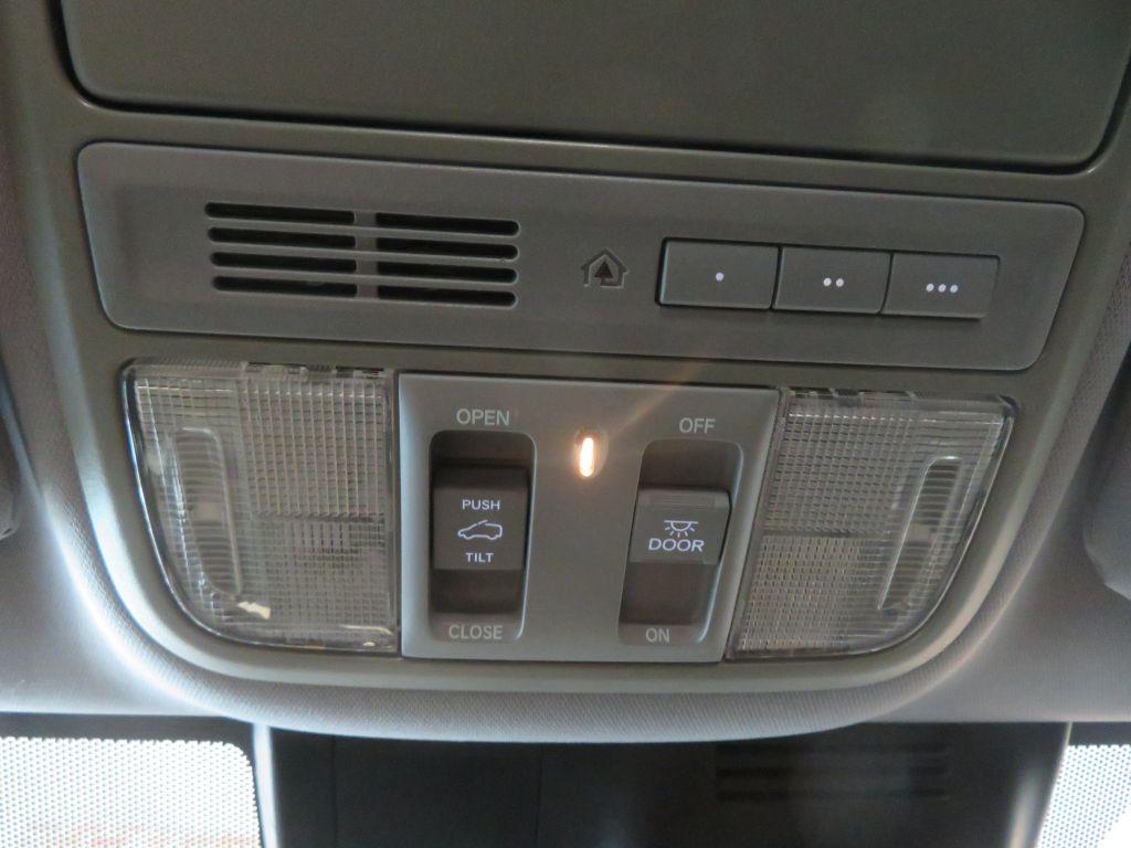 Photo 45 of this HONDA CR-V