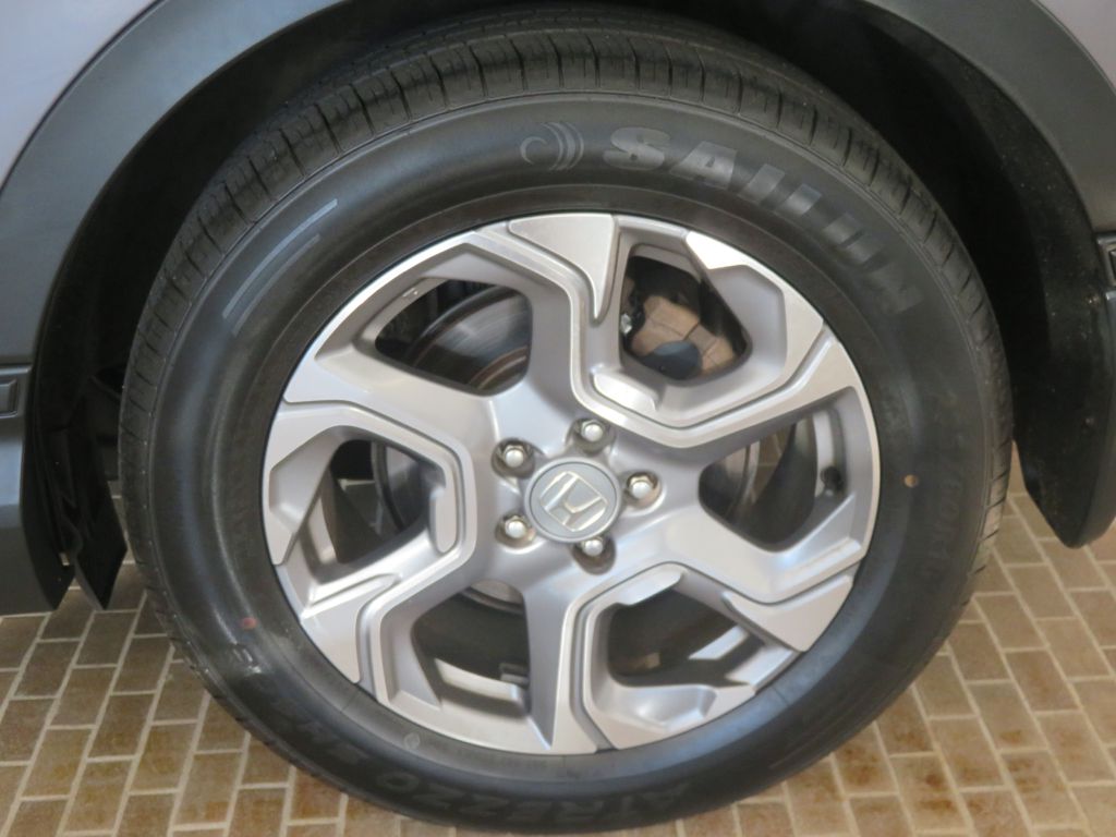 Photo 8 of this HONDA CR-V