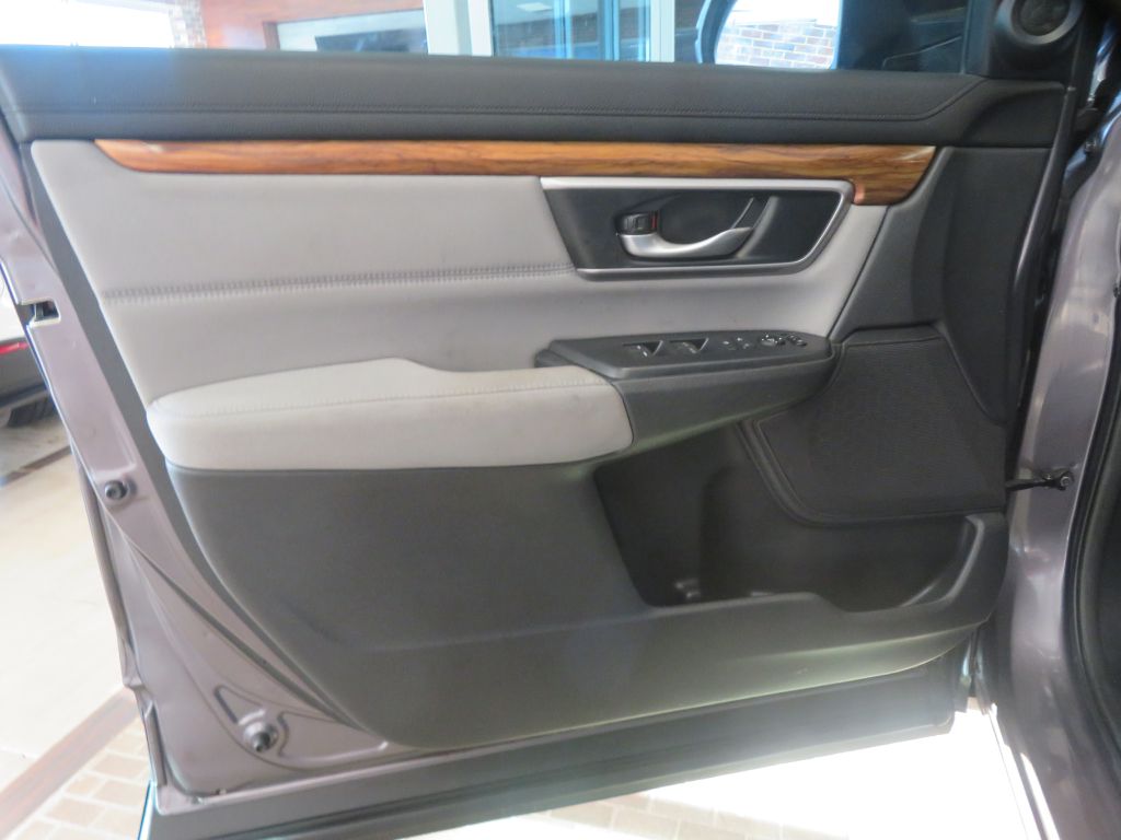 Photo 13 of this HONDA CR-V