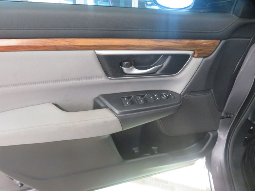 Photo 14 of this HONDA CR-V