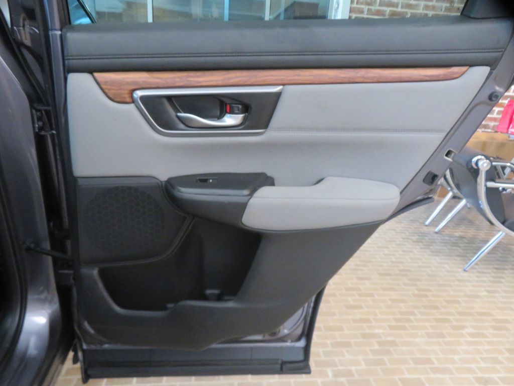 Photo 20 of this HONDA CR-V