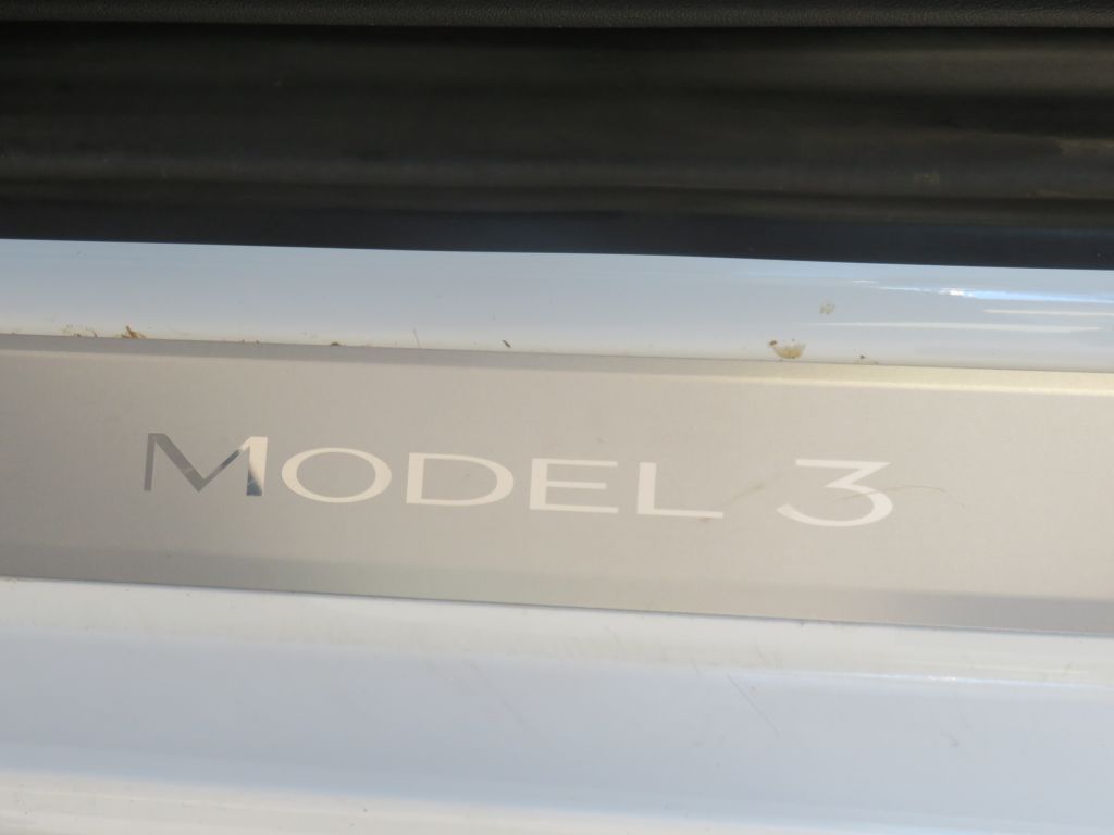 Photo 17 of this TESLA MODEL 3