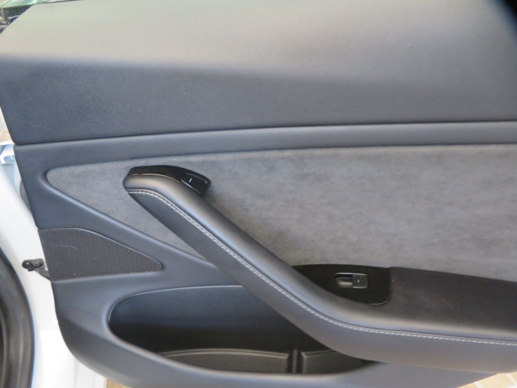 Photo 22 of this TESLA MODEL 3