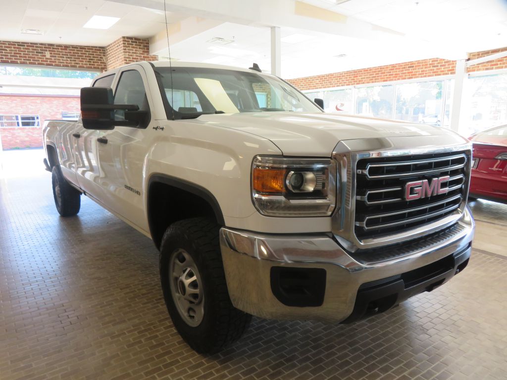 Photo 3 of this GMC SIERRA 2500