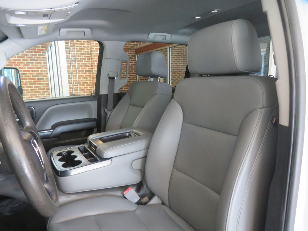 Photo 17 of this GMC SIERRA 2500