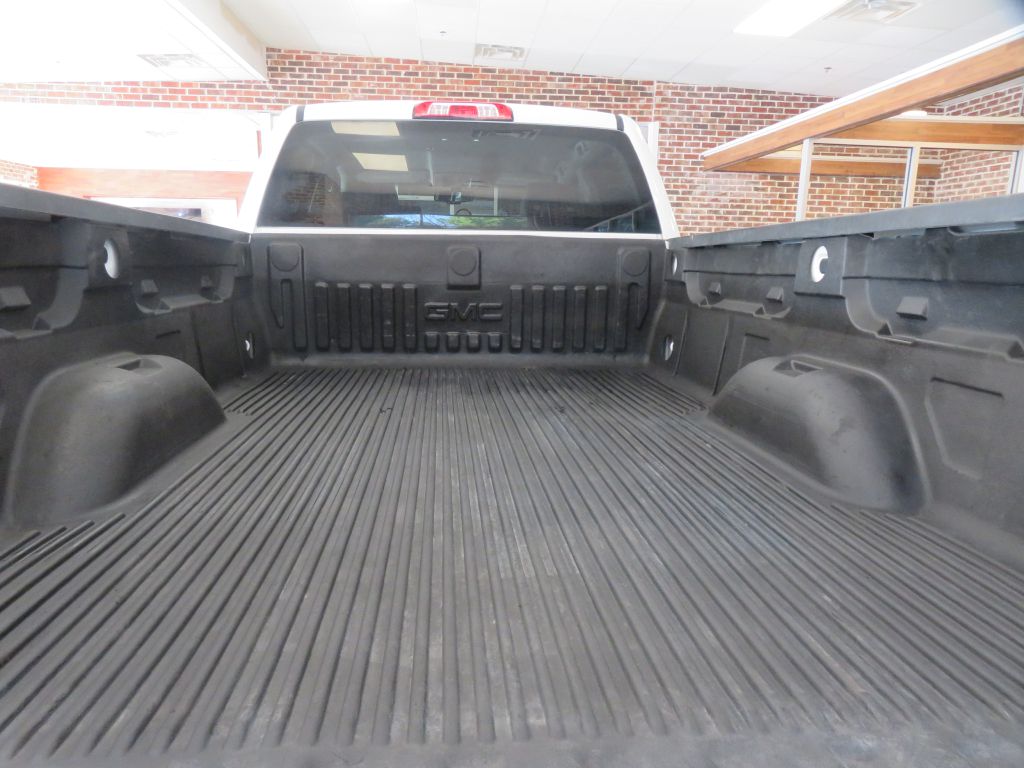 Photo 48 of this GMC SIERRA 2500
