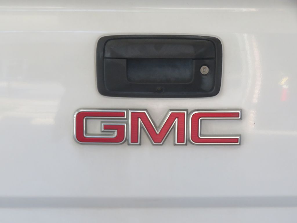 Photo 71 of this GMC SIERRA 2500