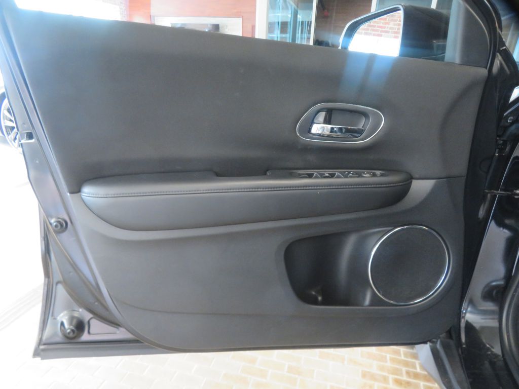 Photo 13 of this HONDA HR-V