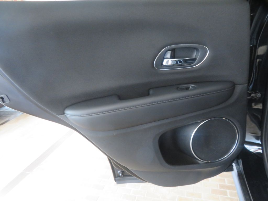 Photo 17 of this HONDA HR-V