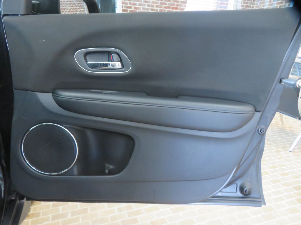 Photo 23 of this HONDA HR-V