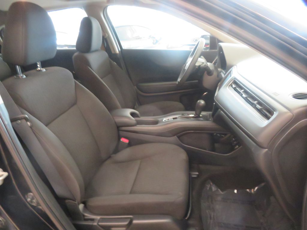 Photo 25 of this HONDA HR-V