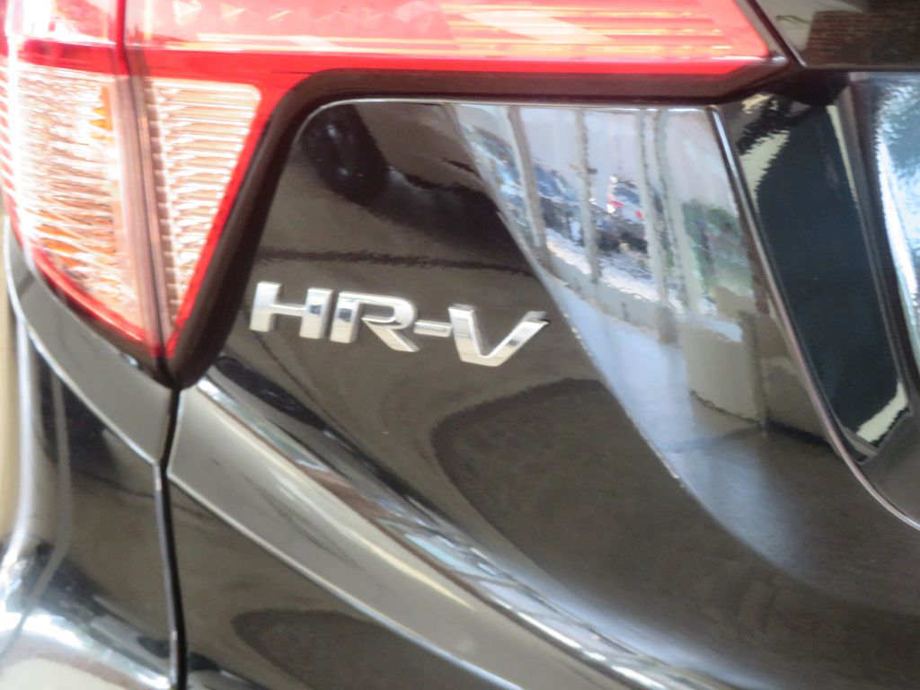 Photo 62 of this HONDA HR-V