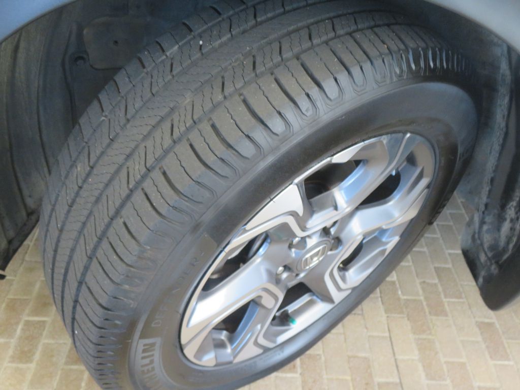 Photo 11 of this HONDA CR-V