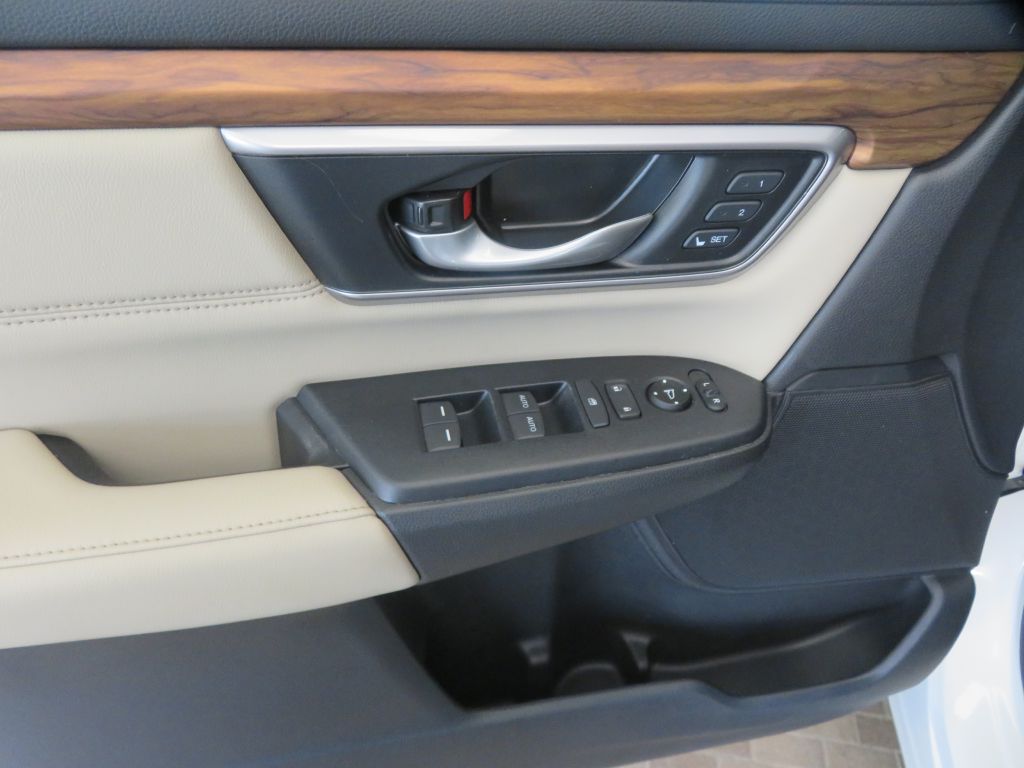 Photo 14 of this HONDA CR-V