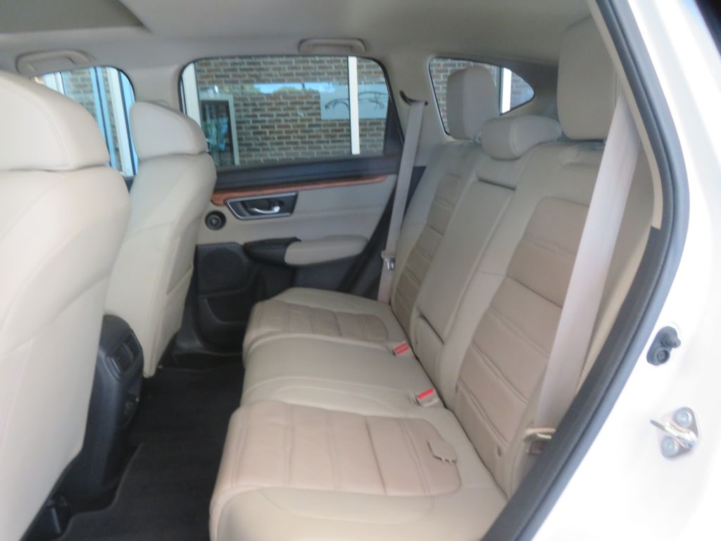 Photo 19 of this HONDA CR-V
