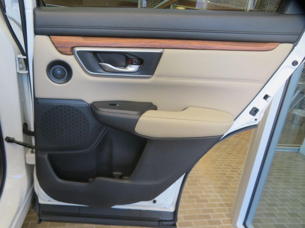 Photo 23 of this HONDA CR-V