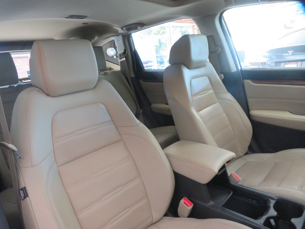 Photo 30 of this HONDA CR-V