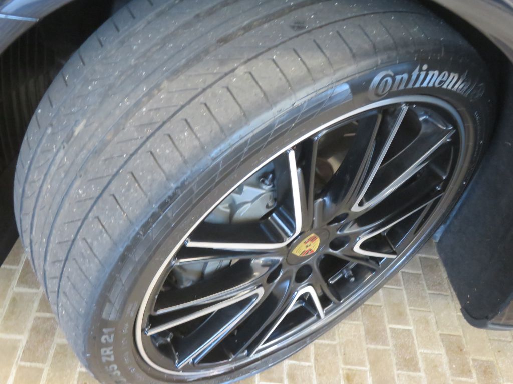 Photo 11 of this PORSCHE PANAMERA