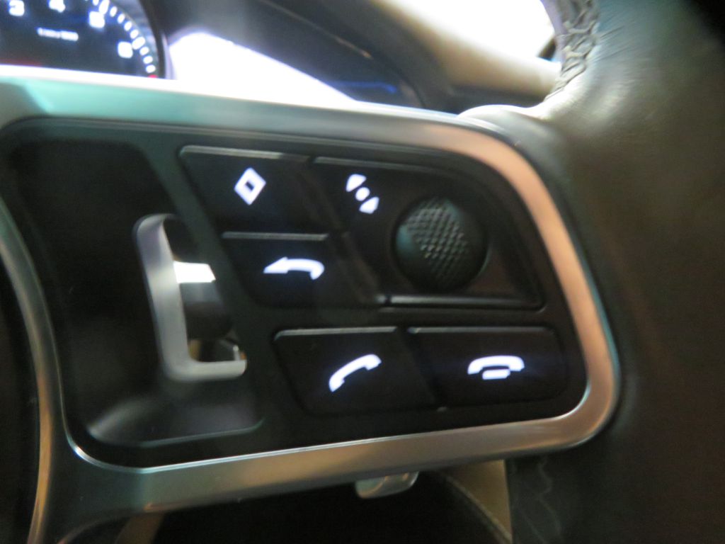 Photo 37 of this PORSCHE PANAMERA