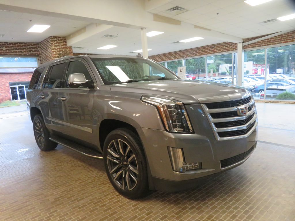 Photo 3 of this CADILLAC ESCALADE