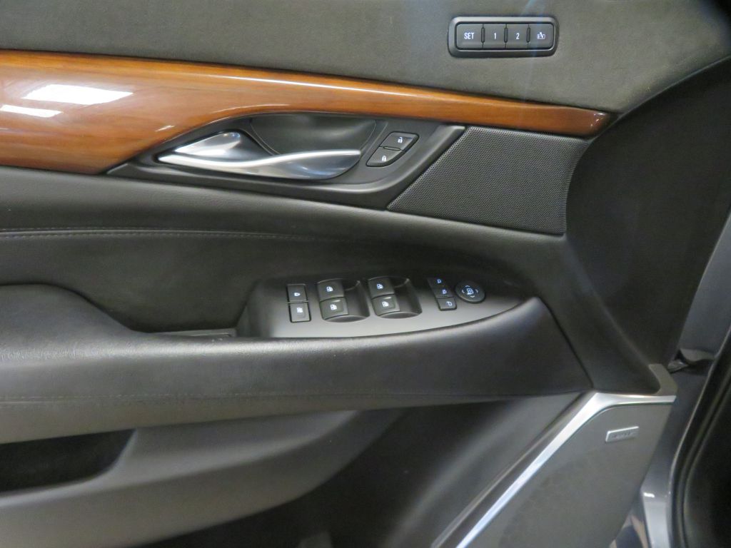 Photo 14 of this CADILLAC ESCALADE