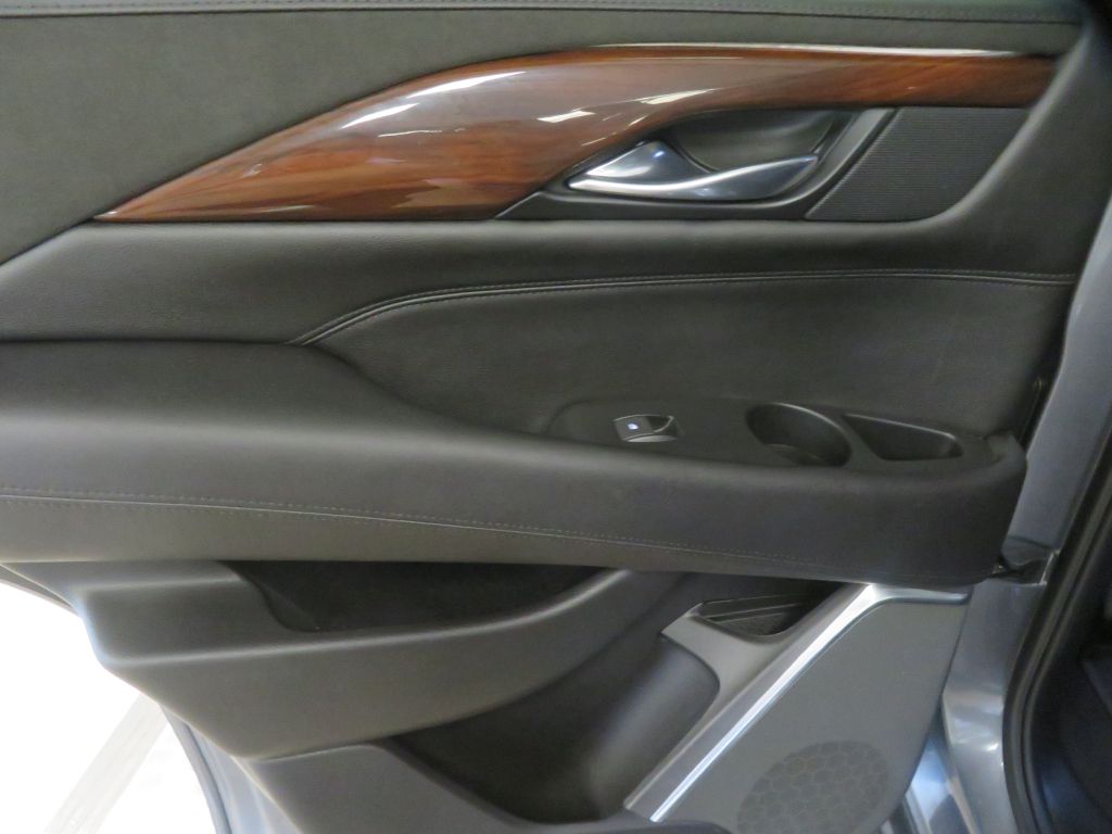 Photo 19 of this CADILLAC ESCALADE