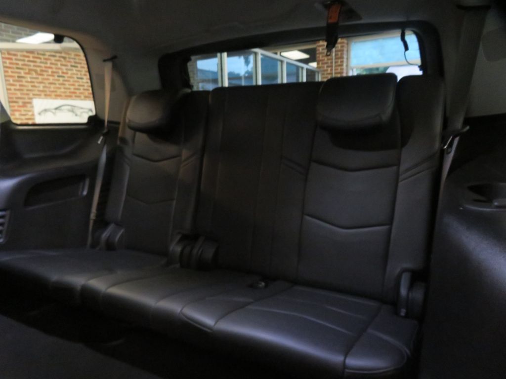 Photo 21 of this CADILLAC ESCALADE
