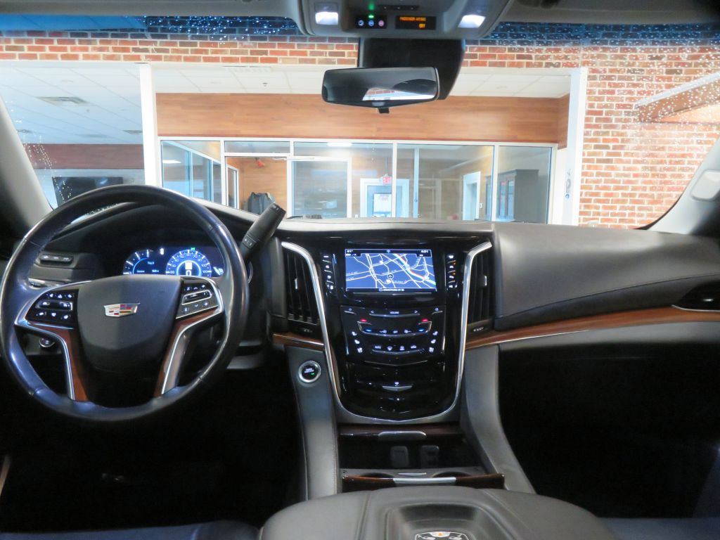 Photo 56 of this CADILLAC ESCALADE