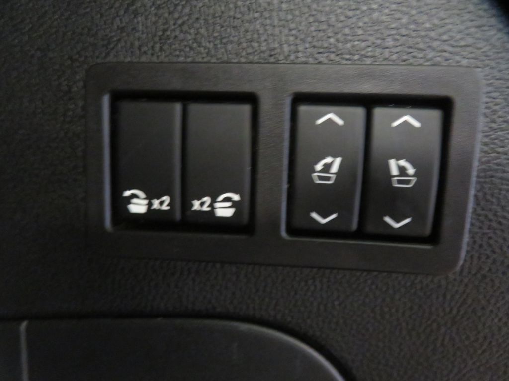 Photo 64 of this CADILLAC ESCALADE