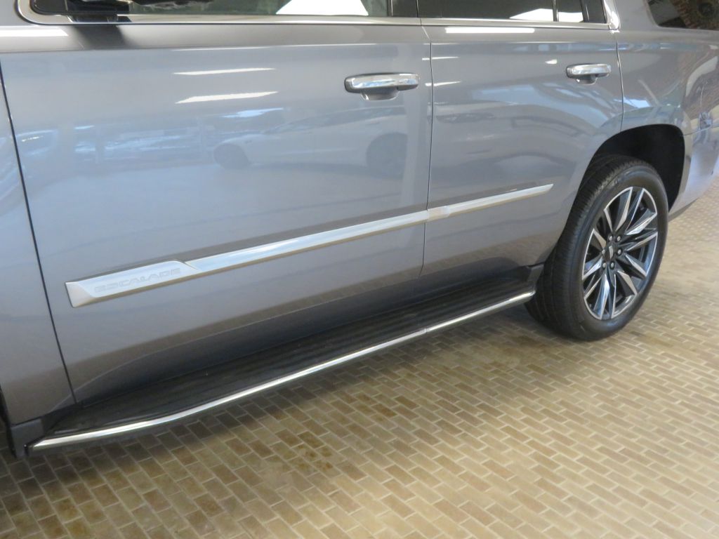 Photo 91 of this CADILLAC ESCALADE