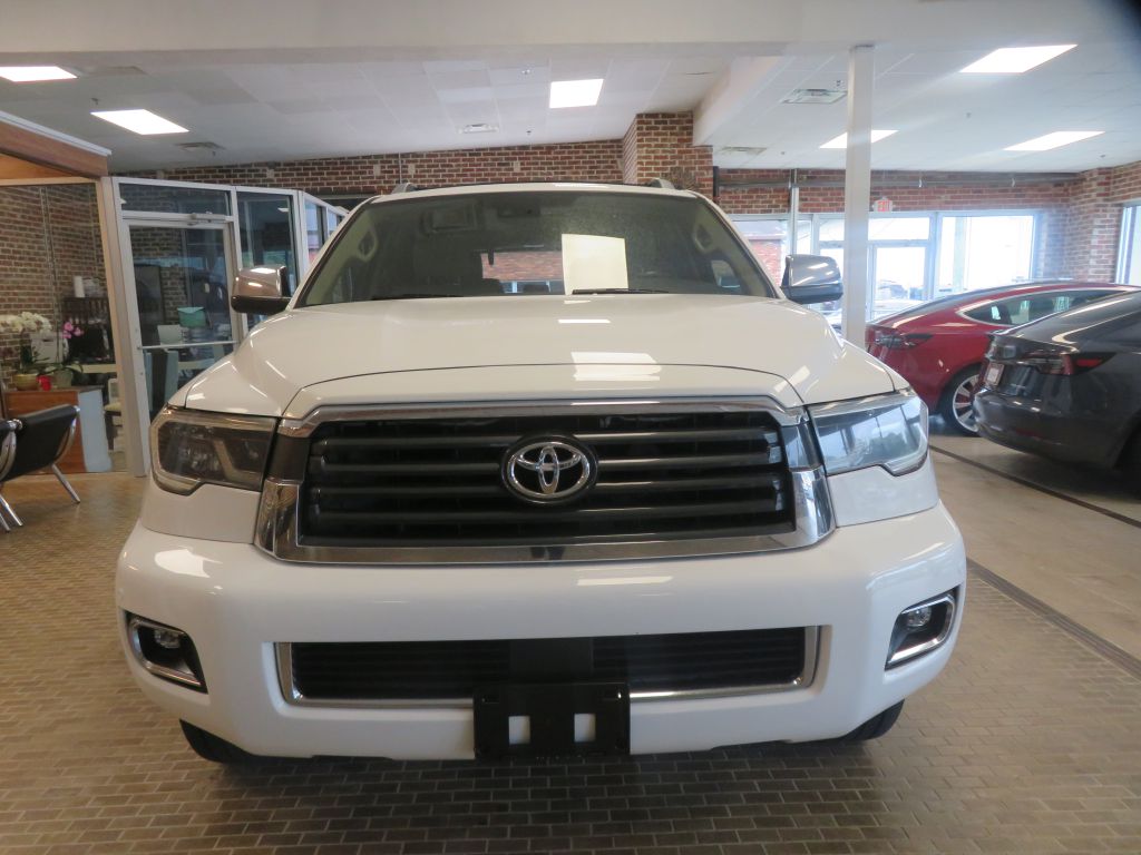 Photo 2 of this TOYOTA SEQUOIA