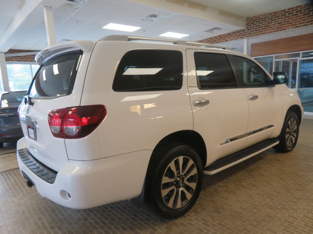 Photo 4 of this TOYOTA SEQUOIA