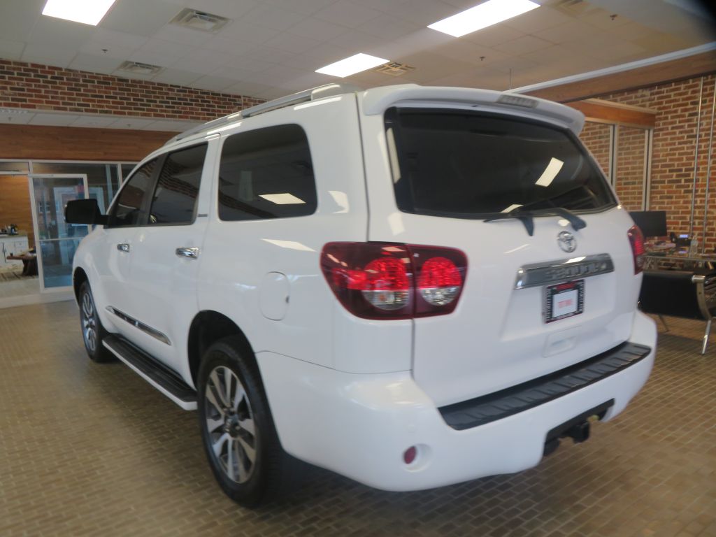 Photo 6 of this TOYOTA SEQUOIA