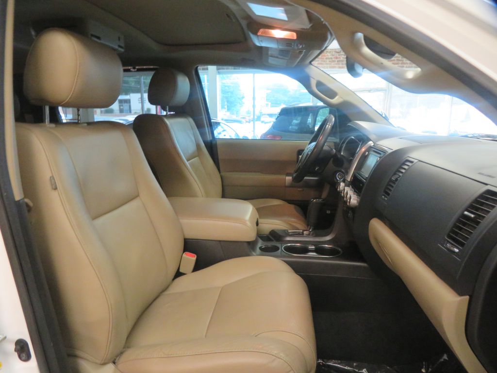 Photo 35 of this TOYOTA SEQUOIA