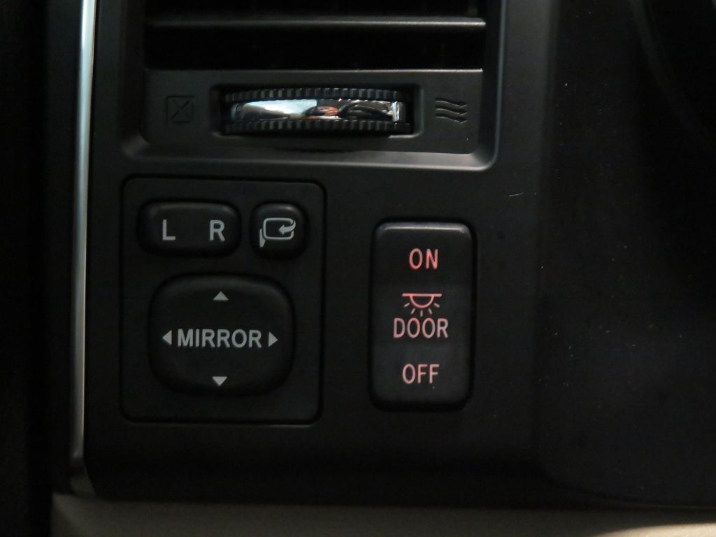 Photo 46 of this TOYOTA SEQUOIA