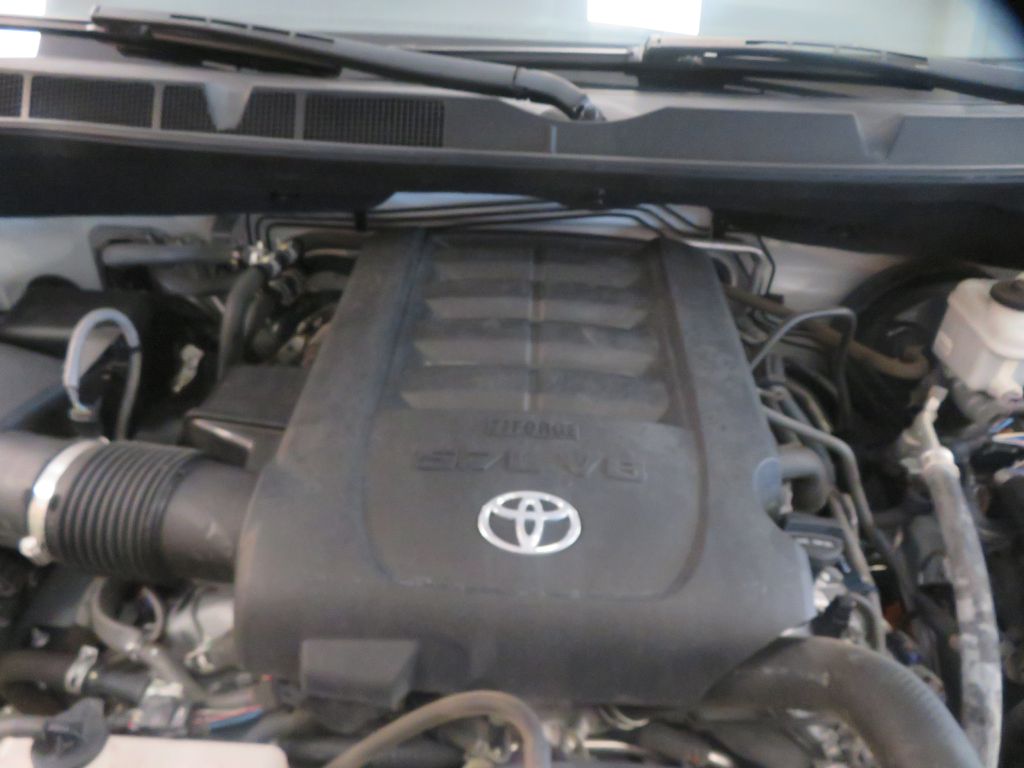 Photo 71 of this TOYOTA SEQUOIA