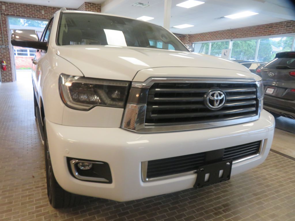 Photo 78 of this TOYOTA SEQUOIA