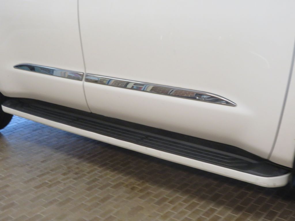Photo 81 of this TOYOTA SEQUOIA
