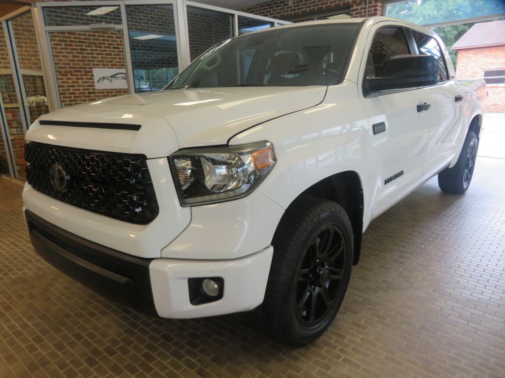 2018 TOYOTA TUNDRA