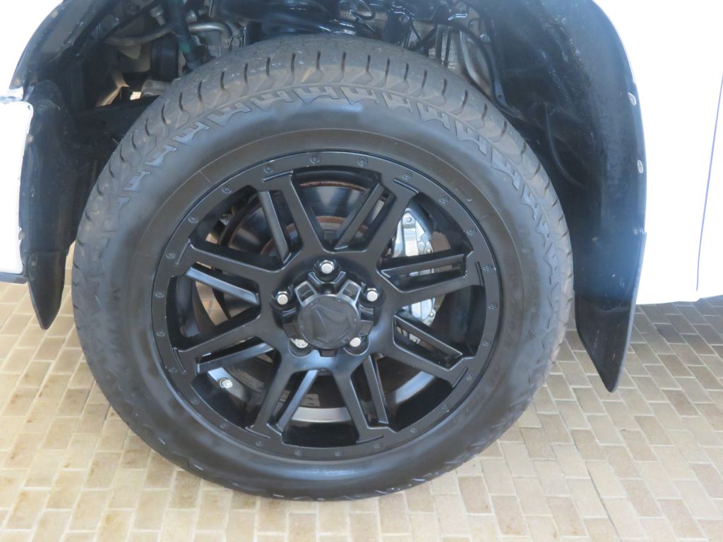 Photo 7 of this TOYOTA TUNDRA