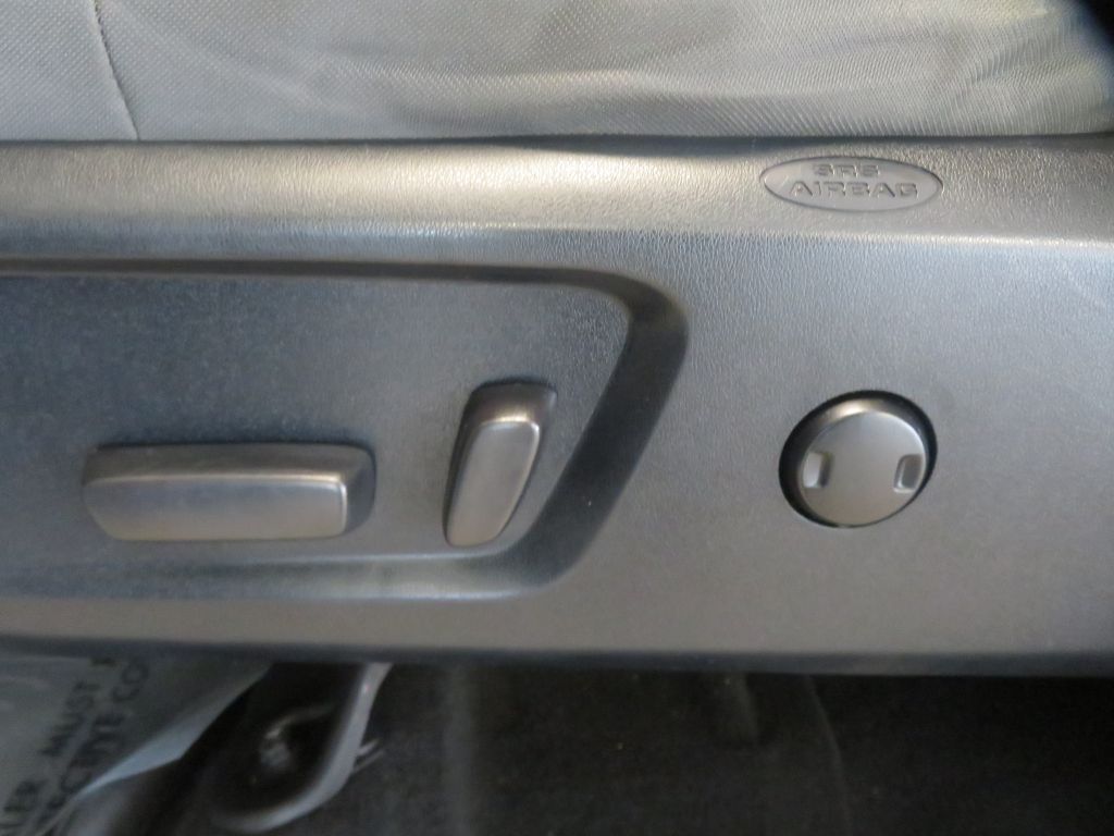 Photo 16 of this TOYOTA TUNDRA