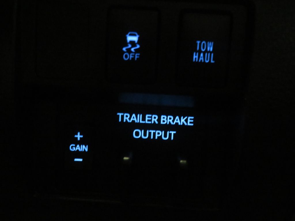 Photo 42 of this TOYOTA TUNDRA