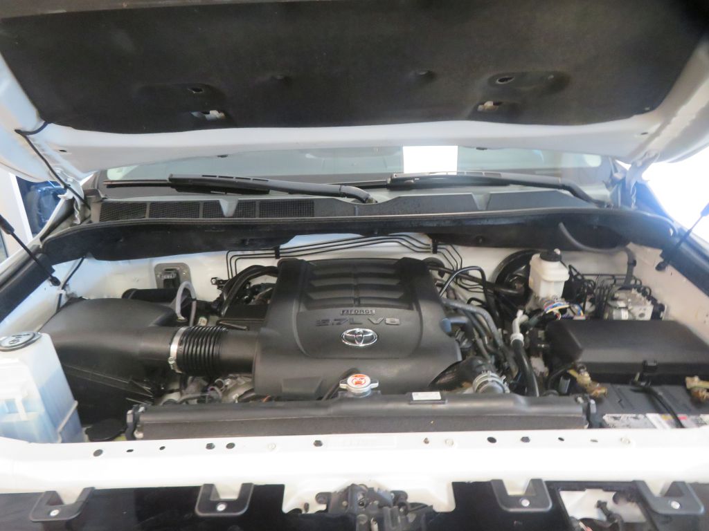 Photo 54 of this TOYOTA TUNDRA