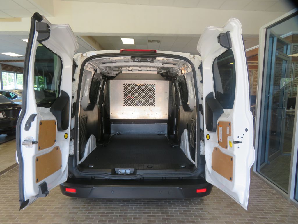 Photo 23 of this FORD TRANSIT CONNECT