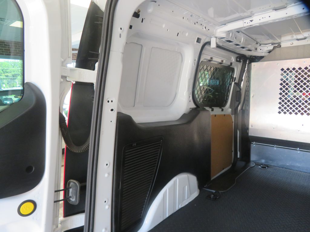 Photo 25 of this FORD TRANSIT CONNECT